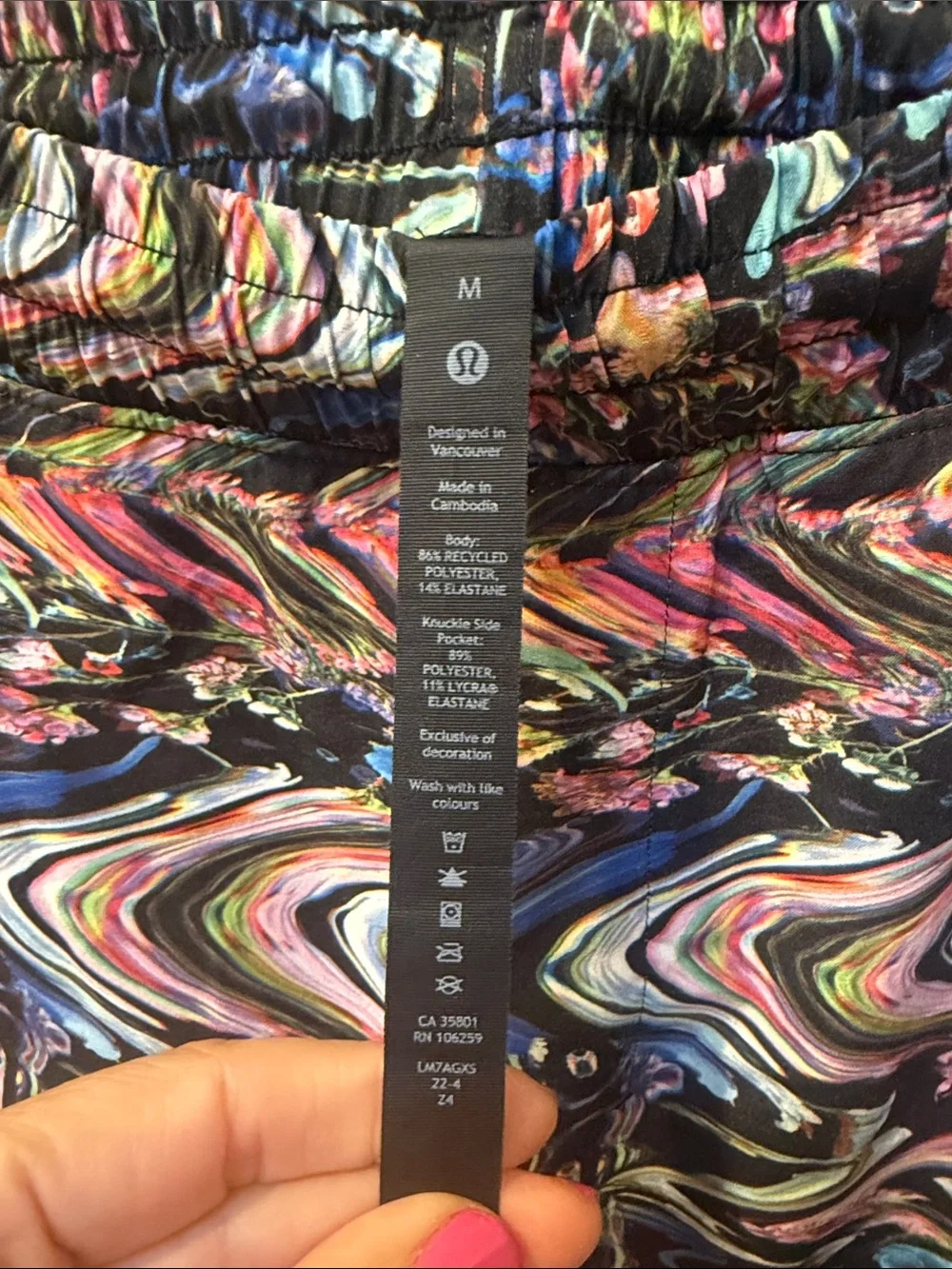 lululemon athletica Women’s Elastic-Waist Shorts - Cool pattern — multi swirls